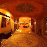Asina Hotel
