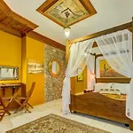 Hotel Asina 3*