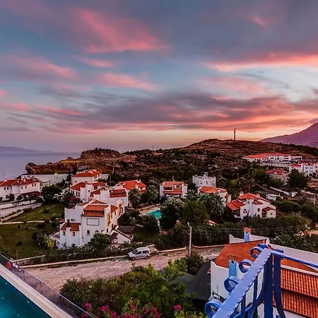 达特恰阿辛纳别墅酒店 3*